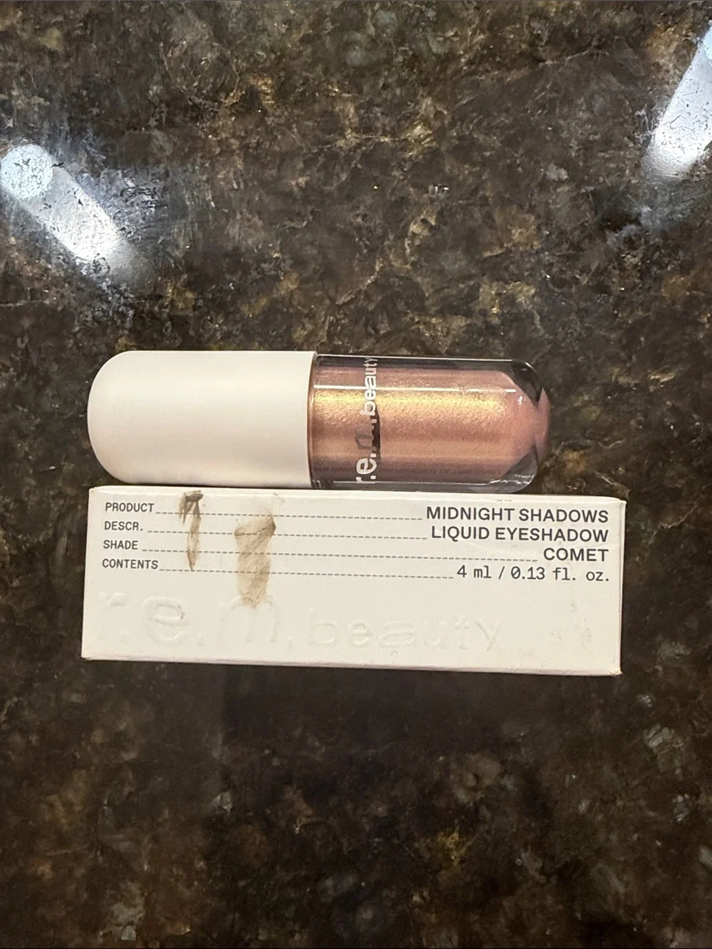 R.E.M. Beauty Liquid Eyeshadow in Comet -.13 fl oz - Used once